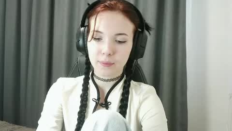 Snapshot of beulabejerano chatting on 05/12/26, 04:37 Ruby online show from 05/12/26, 04:37