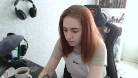 Snapshot of beverly_yay chatting on 04/30/26, 08:42 beverly_yay online show from 04/30/26, 08:42
