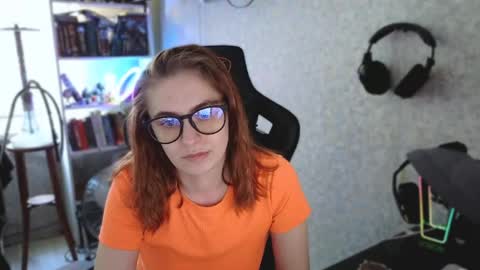 Snapshot of beverly_yay chatting on 05/02/26, 12:32 beverly_yay online show from 05/02/26, 12:32
