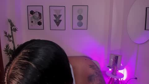 beverlyy johnson online show from 11/22/25, 02:21