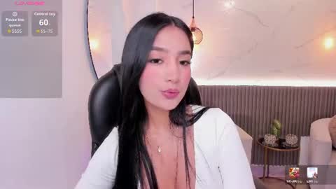 Snapshot of beverlyy_johnson chatting on 07/18/26, 04:05 beverlyy johnson online show from 07/18/26, 04:05