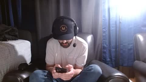 Snapshot of bexysarker chatting on 12/24/24, 10:01 BexySarker online show from 12/24/24, 10:01