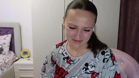   BeyonceDoll       Twitter DollBeyonce    online show from 04/22/26, 05:47