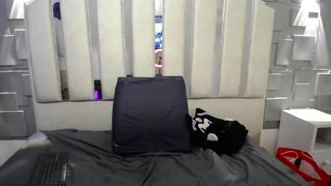 Snapshot of beyota_11 chatting on 05/20/26, 12:00 beyota online show from 05/20/26, 12:00