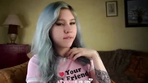 Snapshot of bezuya chatting on 06/17/26, 02:36 Eliz online show from 06/17/26, 02:36