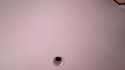 Snapshot of bgiamba21 chatting on 10/24/25, 04:31 bgiamba21 online show from 10/24/25, 04:31