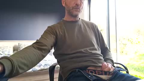 My name is David and if you like public exhibitions you wont be disappointed with me LoL - My favorite vibes is 44  online show from 03/09/26, 08:51