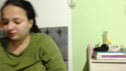 Snapshot of biabia_1 chatting on 12/17/24, 11:59 BiaBia online show from 12/17/24, 11:59
