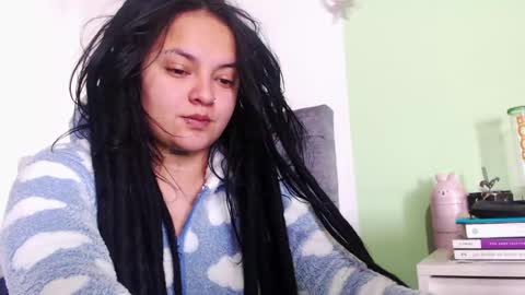 Snapshot of biabia_1 chatting on 12/25/24, 01:41 BiaBia online show from 12/25/24, 01:41