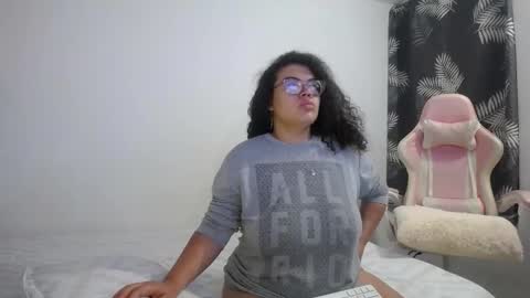 Bianca Tuesday to Sunday from 2am to 6am UTC-5 online show from 11/29/25, 09:34