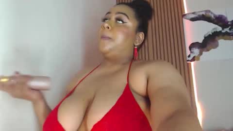 Snapshot of bianca_follerach_ chatting on 05/14/26, 11:17 Bianca Follerach online show from 05/14/26, 11:17