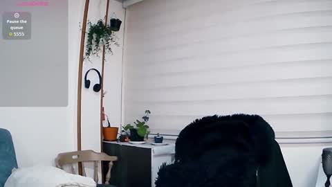 Snapshot of bianca_jhonsson chatting on 10/30/25, 02:35 bianca_jhonsson online show from 10/30/25, 02:35