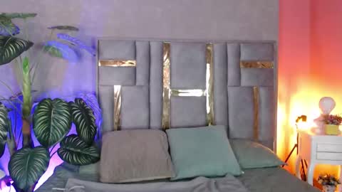 Bianca online show from 10/08/25, 03:15