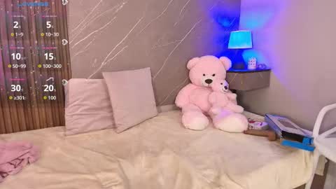 biancaa__18 online show from 02/11/26, 07:41