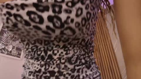 biancaa__18 online show from 04/28/26, 07:30