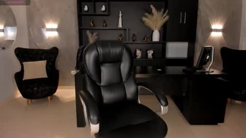 Bianca Pierce online show from 09/10/25, 11:54