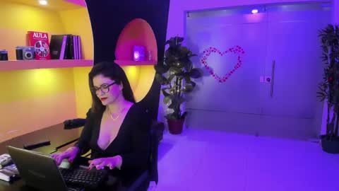 Bianca Royalle online show from 04/24/26, 09:17