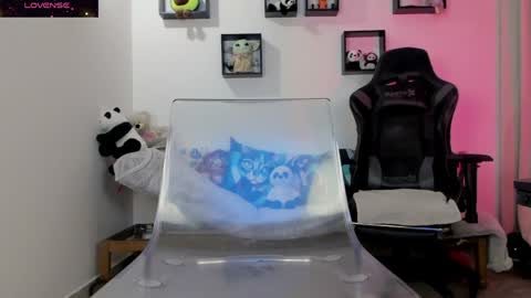 Biancastrong.. IGThebiancastrong online show from 04/12/26, 02:05