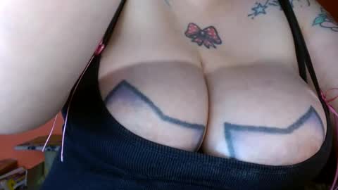 Snapshot of bianka_star_ chatting on 12/09/24, 10:30 bianca online show from 12/09/24, 10:30