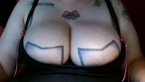 Snapshot of bianka_star_ chatting on 12/28/24, 10:44 bianca online show from 12/28/24, 10:44