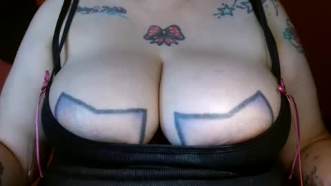 Snapshot of bianka_star_ chatting on 01/14/25, 11:48 bianca online show from 01/14/25, 11:48