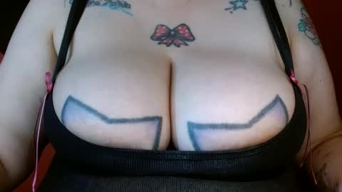 Snapshot of bianka_star_ chatting on 02/25/25, 12:24 bianca online show from 02/25/25, 12:24