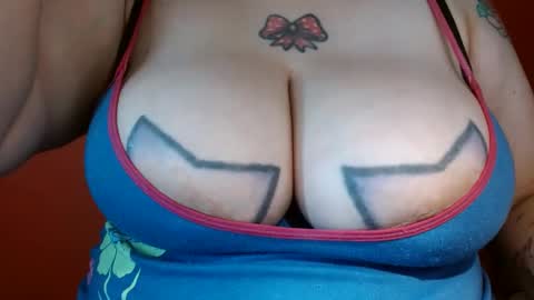 Snapshot of bianka_star_ chatting on 03/08/25, 02:08 bianca online show from 03/08/25, 02:08