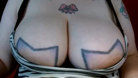 Snapshot of bianka_star_ chatting on 09/25/25, 01:04 bianca online show from 09/25/25, 01:04