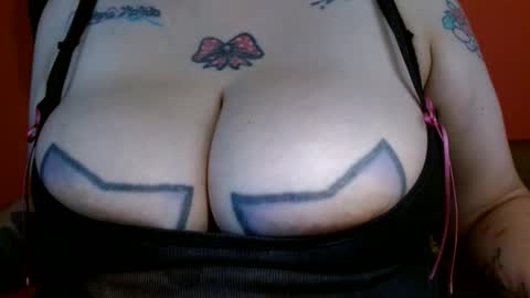 bianca online show from 12/18/25, 02:01