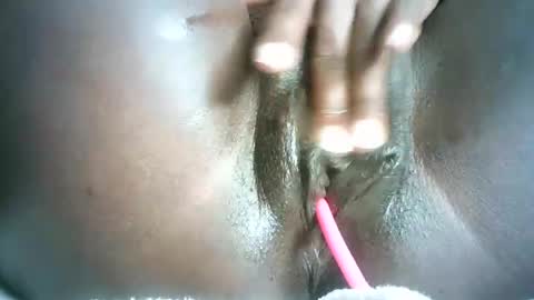 pretty online show from 02/14/25, 04:26