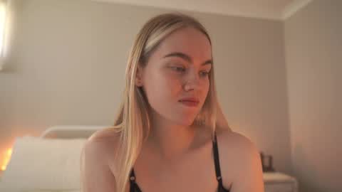 Bibi online show from 04/04/26, 01:59