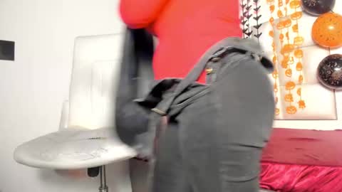 bibiana_js_ online show from 10/08/25, 11:41