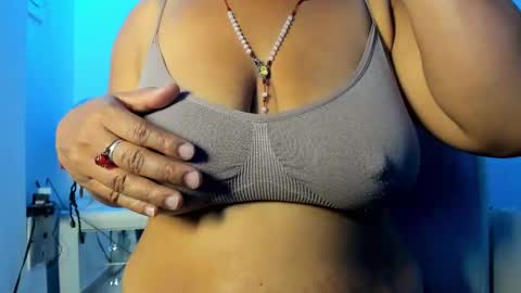 bibiana_js_ online show from 02/17/26, 04:24