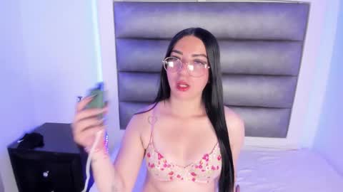 bibiana_js_ online show from 03/06/26, 04:42