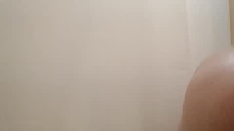 bibottom68942 online show from 11/18/25, 02:17