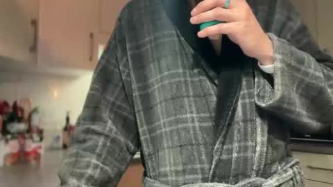 Snapshot of bidaddy83 chatting on 04/08/26, 01:27 bidaddy83 online show from 04/08/26, 01:27