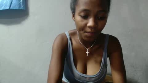 Snapshot of bienvenue987832 chatting on 04/27/26, 10:46 bienvenue987832 online show from 04/27/26, 10:46