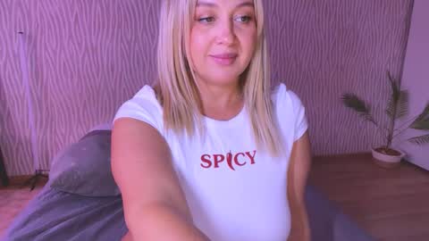 Eva online show from 11/24/25, 06:57