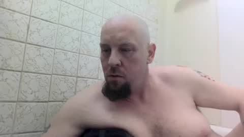 Snapshot of big_balls_1232 chatting on 01/17/26, 01:38 big_balls_1232 online show from 01/17/26, 01:38