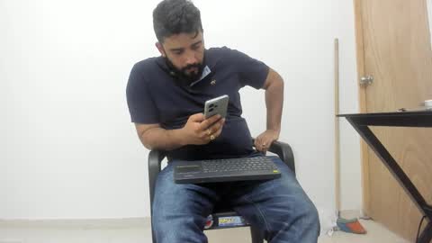 Tommy online show from 11/17/25, 08:47