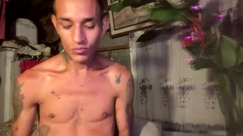 Stiven Leon online show from 12/05/25, 05:05