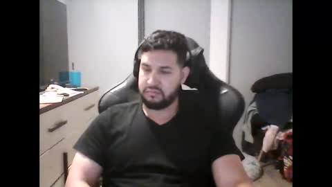 latinBoyHuge online show from 12/16/24, 11:44