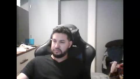 latinBoyHuge online show from 12/16/24, 02:49