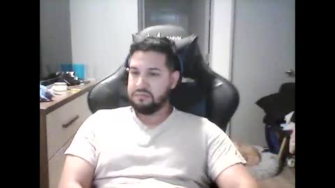 latinBoyHuge online show from 12/18/24, 05:10