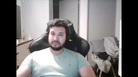 latinBoyHuge online show from 12/23/24, 11:36