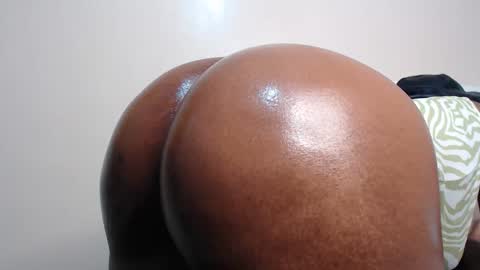 Estrella online show from 04/18/26, 06:50