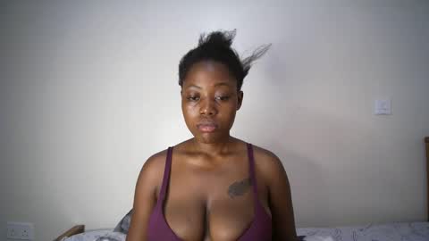 Snapshot of bigassmello_ chatting on 04/01/26, 12:06 bigassmello_ online show from 04/01/26, 12:06