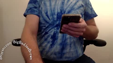 Snapshot of bigbadjoebrown chatting on 01/06/25, 05:49 5 online show from 01/06/25, 05:49