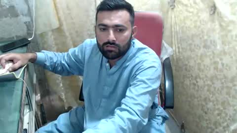 Snapshot of bigbbc999 chatting on 10/24/25, 04:42 arab bbc online show from 10/24/25, 04:42