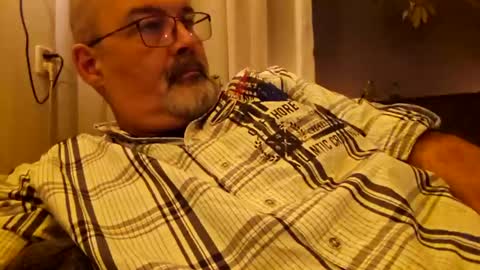 Snapshot of bigbibear88 chatting on 12/30/24, 11:28 bigbibear88 online show from 12/30/24, 11:28